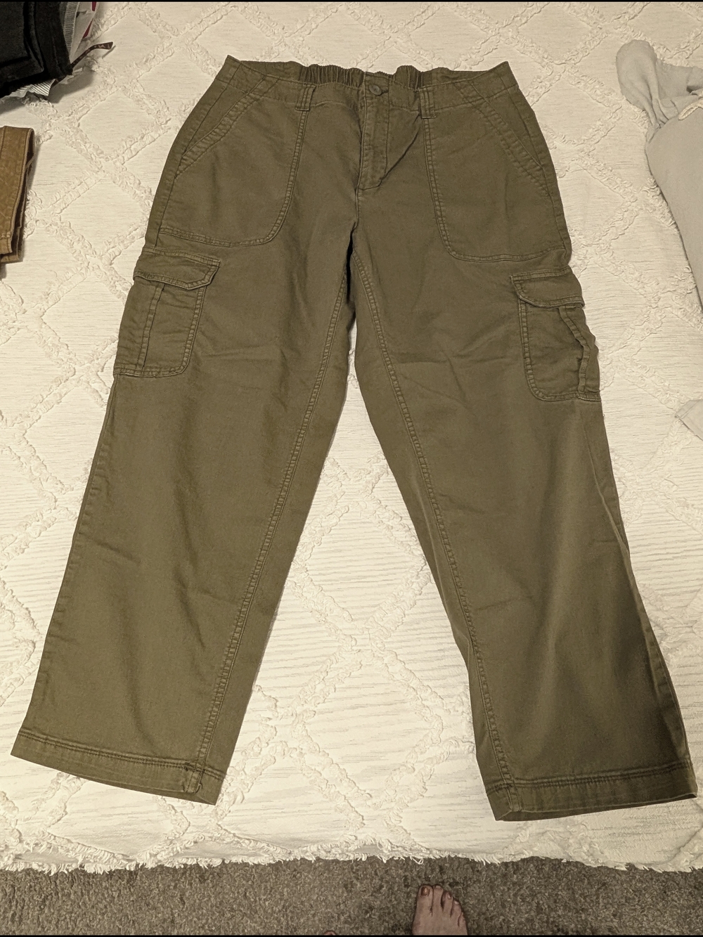 Old Navy Women's Olive Green OG Chino Cargo Pants